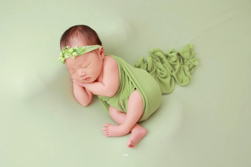 海盐宝宝下眼袋发青的原因